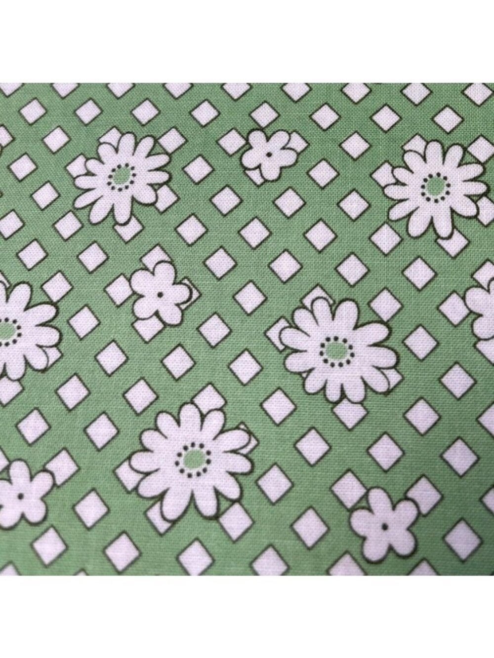 Andover Fabrics Green & White Floral Cotton Quilting Fabric 19" x 22"